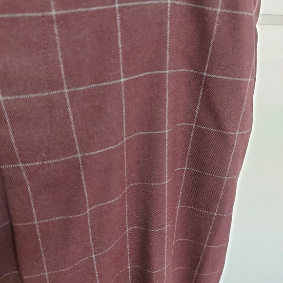 Uniqlo Patterened Pants - Picture 4 of 4